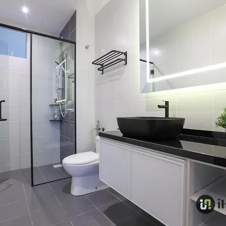 Novo 8 Premium Malacca By I Housing Exterior photo