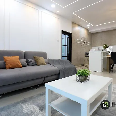 Novo 8 Premium Malacca By I Housing Exterior photo
