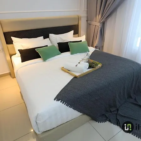 Novo 8 Premium Malacca By I Housing Exterior photo