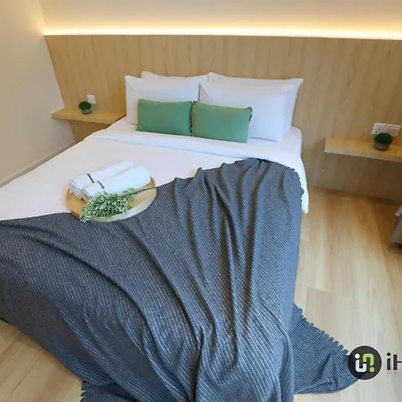 Novo 8 Premium Malacca By I Housing Exterior photo