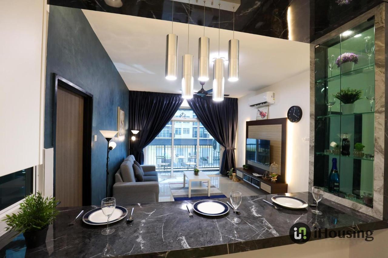 Novo 8 Premium By I Housing Apartment