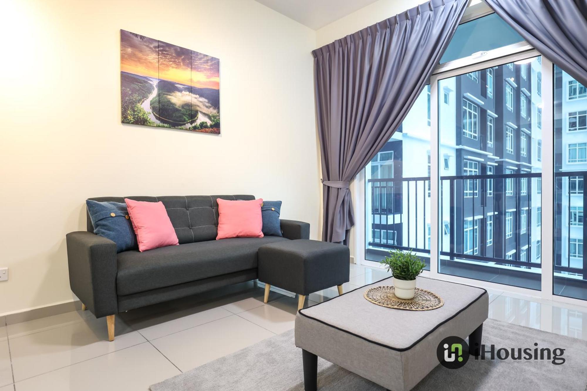 Novo 8 Premium By I Housing Apartment *