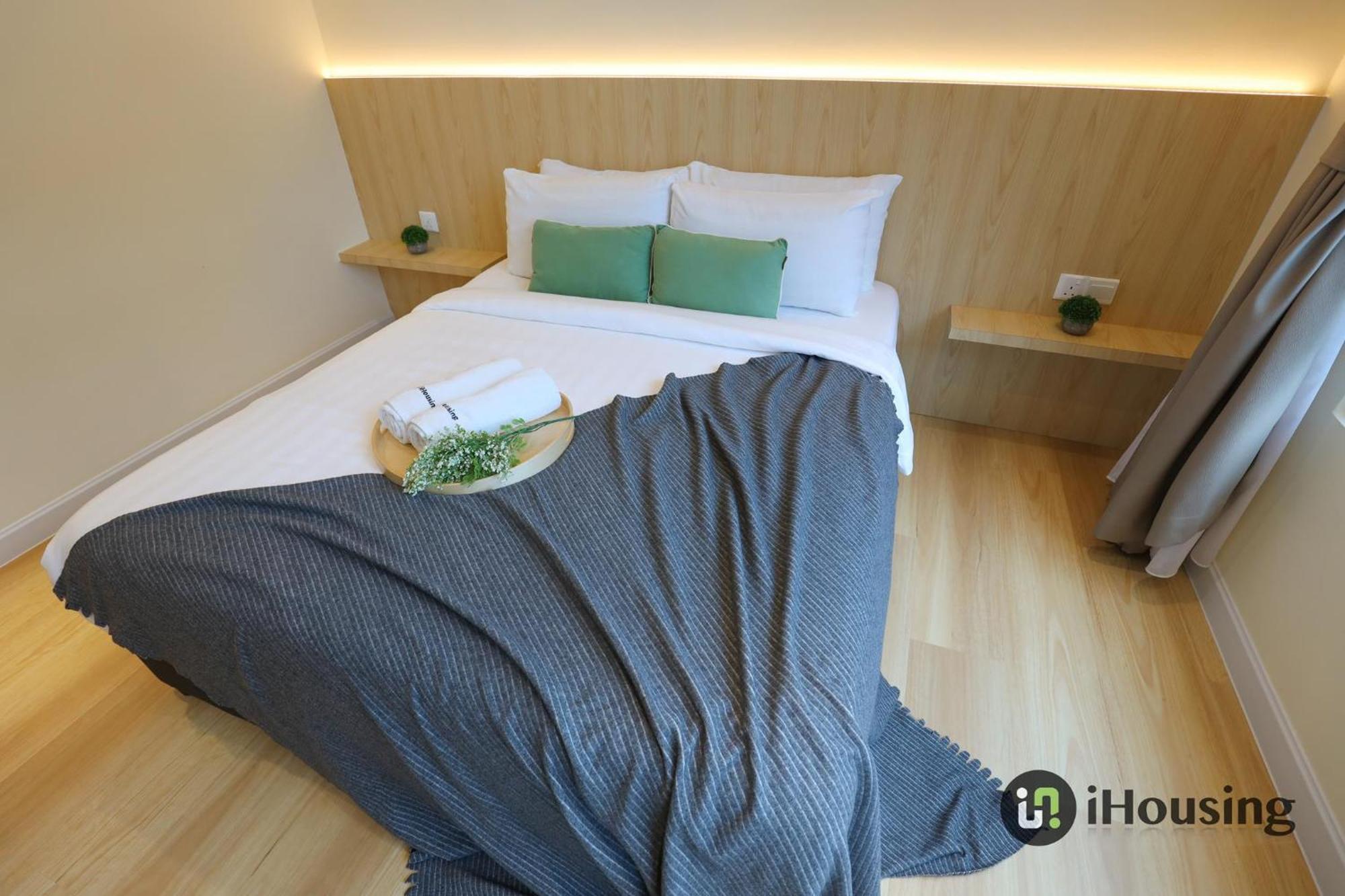 Novo 8 Premium By I Housing Apartment