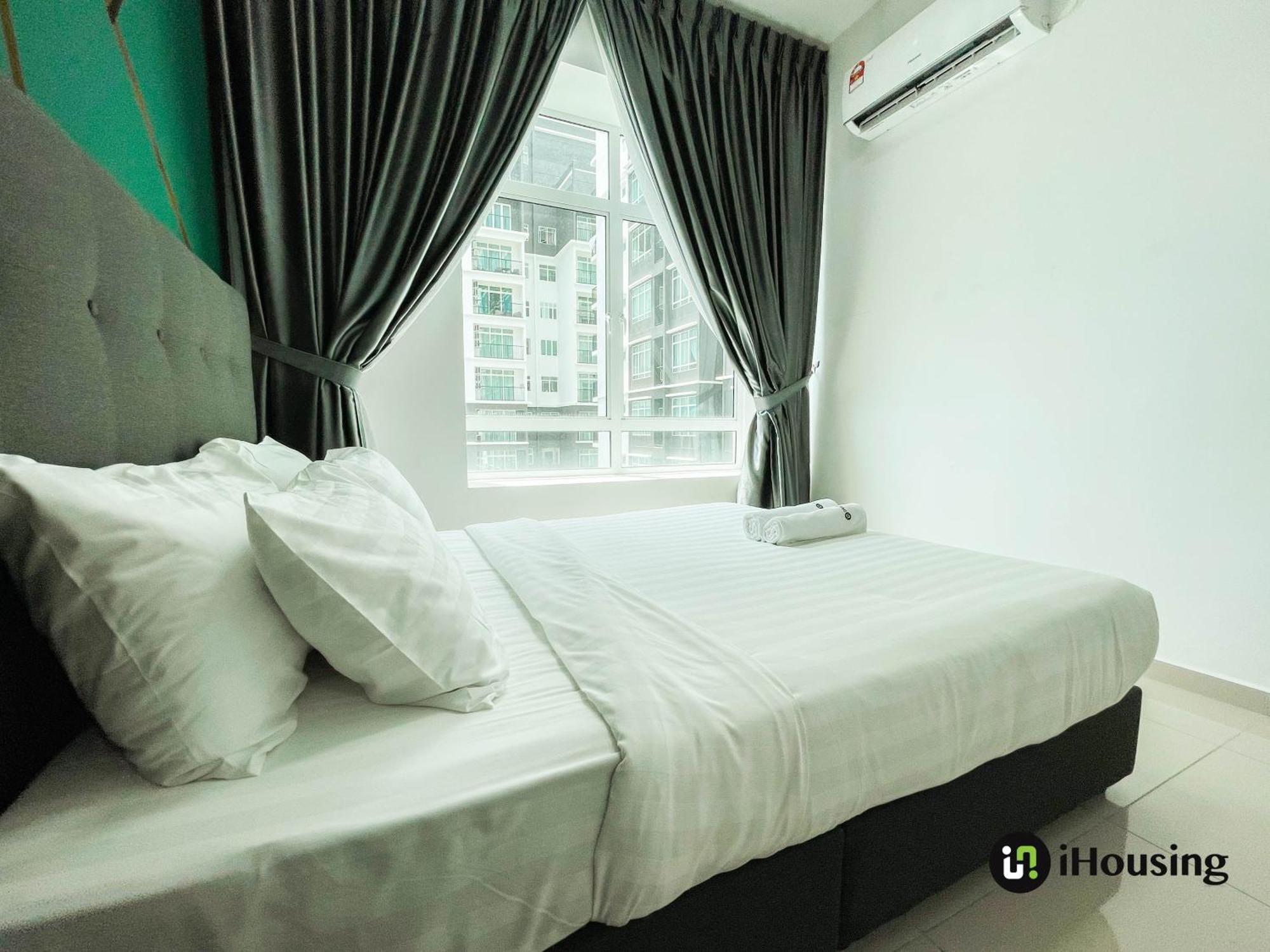 Novo 8 Premium By I Housing Apartment